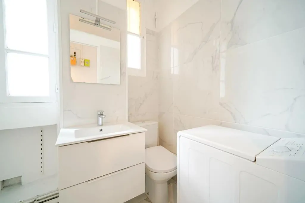 Studio Buttes-Chaumont - Hautpoul - V Apartment Paris